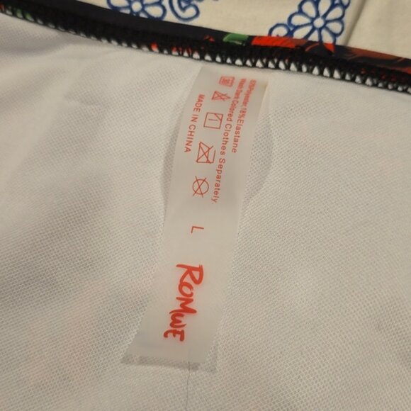 ❤️10/$40 New shein romwe skull goth bikini - Picture 5 of 5